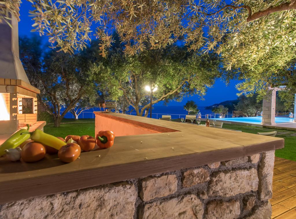 Avra Luxury Villa & Spa Keri Quarto foto