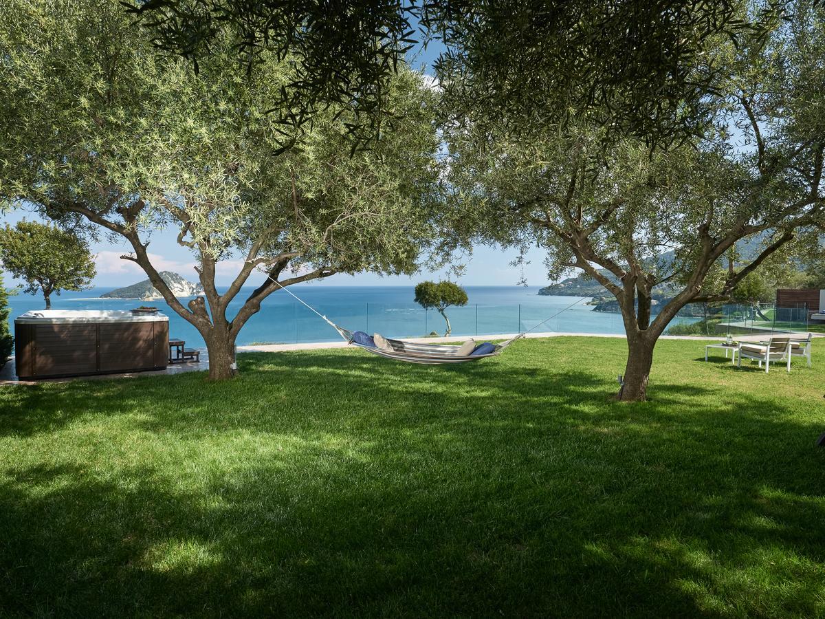 Avra Luxury Villa & Spa Keri Exterior foto